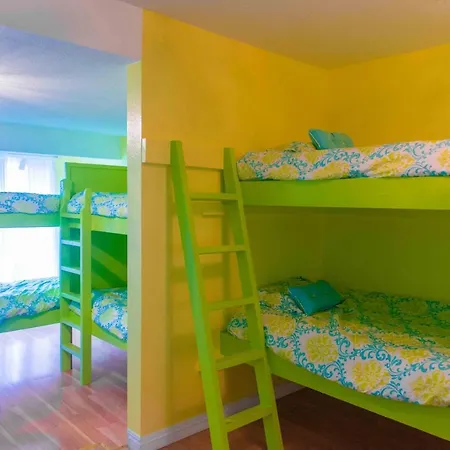 The Big Island Hostel-2